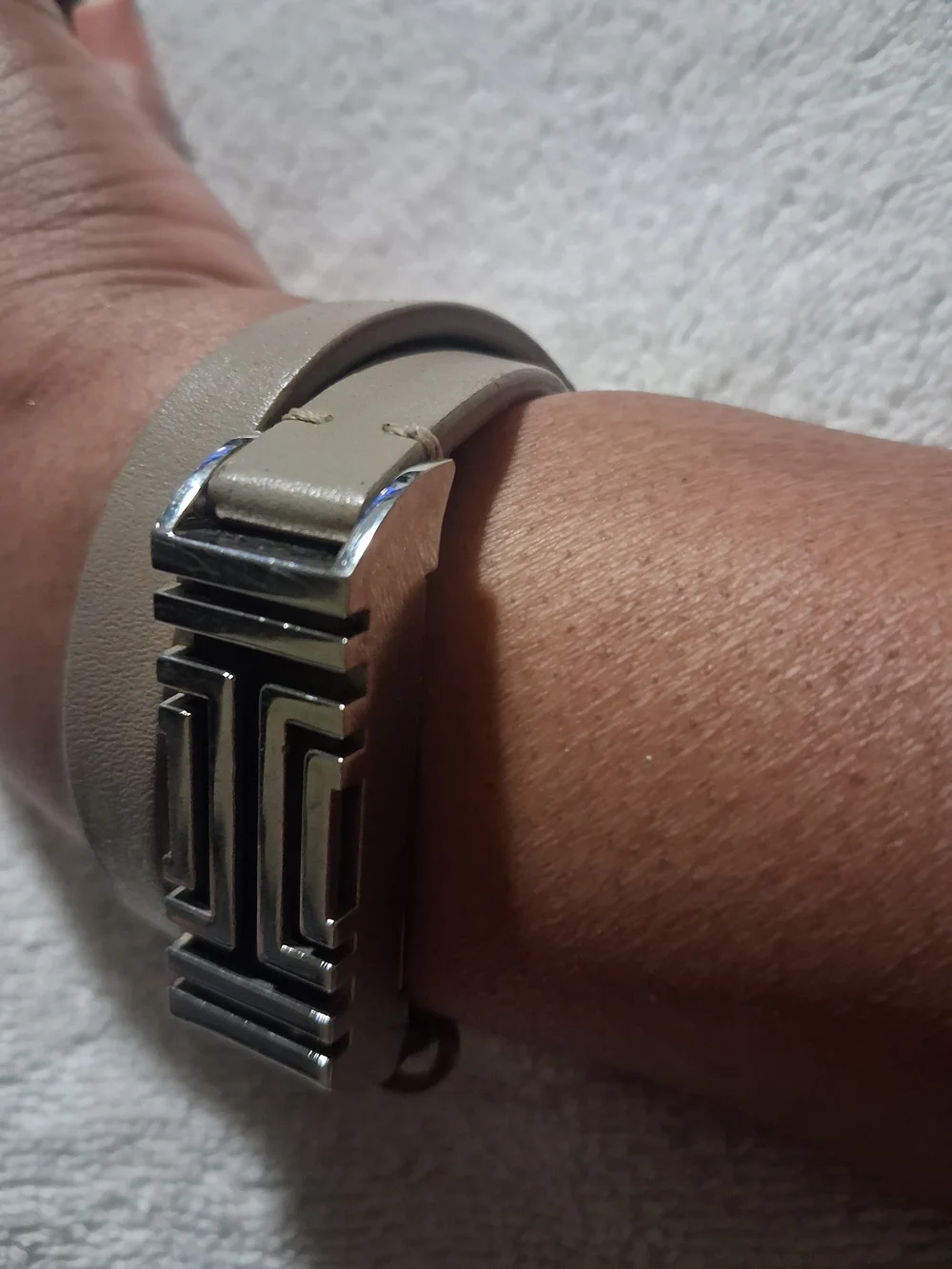 Tory Burch taupe leather
